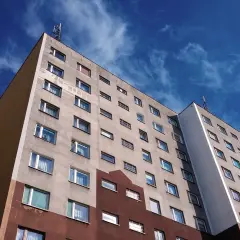 Jak założyć księgę wieczystą dla mieszkania spółdzielczego? Przewodnik