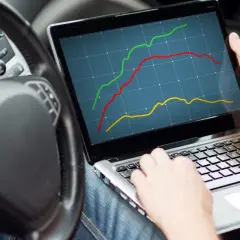 Chip tuning ile koni: Zyskaj moc silnika bez ryzyka utraty gwarancji