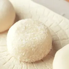 Jak smakuje mochi? Odkryj różnorodność smaków i tekstur tego przysmaku