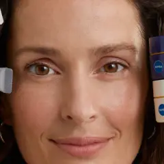 Scopri come togliere le rughe dal viso con i prodotti Nivea Q10: contorno occhi, filler e creme giorno/notte per una pelle visibilmente più giovane.