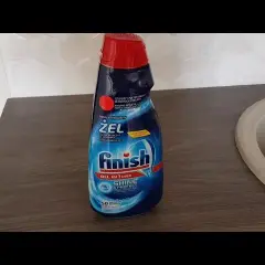 Żel Finish: Jak używać, by naczynia lśniły? Poradnik