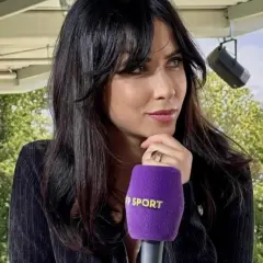 Maja Strzelczyk, wiek nieznany, z mikrofonem Polsat Sport.