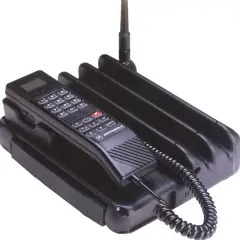 Pierwszy telefon komórkowy w Polsce - historia, która zaskakuje