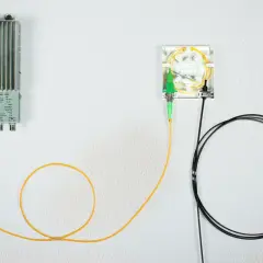 Ile trwa montaż światłowodu w bloku? Sprawdź, co może opóźnić instalację