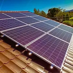 Elektrownie słoneczne na świecie: Liderzy, technologie, koszty