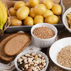 Co jeść przy biegunce i bólu brzucha? Szybka ulga i dieta BRAT