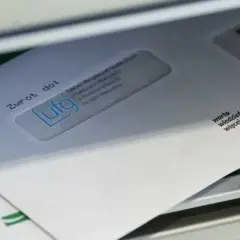 Koperta zwrotna do UFG, z adresem i hasłem "warto wiedzieć więcej". Może zawierać informacje o ufg kary.