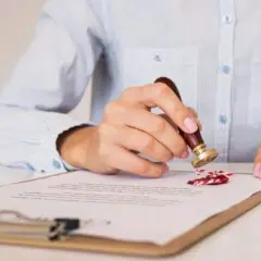 Wypis aktu notarialnego: Kto ma prawo i jak go uzyskać krok po kroku?