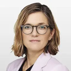 Magdalena Biejat: Co kryje jej wizerunek? Fryzura, styl, okulary