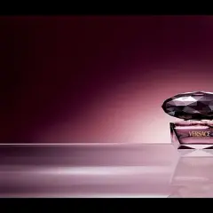 Versace Crystal Noir woda toaletowa czy perfumowana – co wybrać?