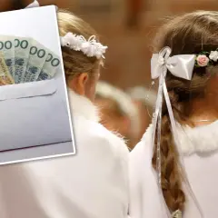 Koperta z banknotami 200 zł i dziewczynki w białych strojach komunijnych.