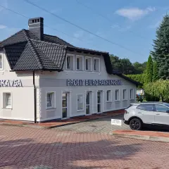 Budynek biura rachunkowego "Profit Biuro Rachunkowe" przy ul. Żuchowskiej 75A w Zielonej Górze.