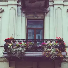 Balkon a metraż: Czy płacisz za niewliczane metry?