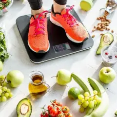 Dieta modelek: Obalamy mity. Co jedzą, by być zdrowymi i fit?