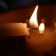Jak usunąć wosk ze szkła? Skuteczne metody bez ryzyka uszkodzeń