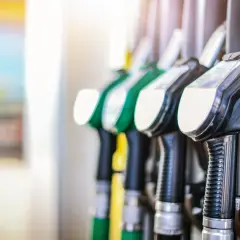 Jaki kolor ma diesel? Odcień zdradza jakość i legalność!
