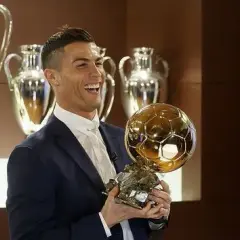 Ile razy Ronaldo zdobył Złotą Piłkę? Zaskakujące fakty o jego sukcesach