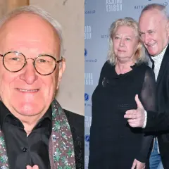 Jacek Cygan z żoną, uśmiechnięty, w okularach i z szalikiem. Obok para pozująca do zdjęć.