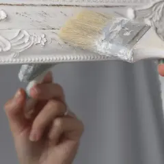 Jak zrobić ramę do lustra? Poradnik DIY: Oszczędź i upiększ!