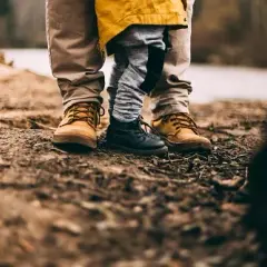 Jakie buty na grzyby wybrać, aby uniknąć mokrych stóp?