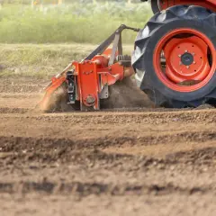 Jaką glebogryzarkę do C-360 wybrać, aby uniknąć błędów?