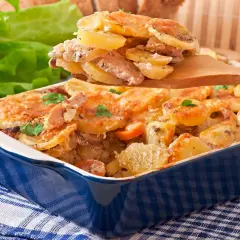 Zapiekanka gyros z ziemniakami: Odkryj sekret idealnego obiadu!