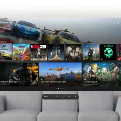 Ekran konsoli Xbox z grami: Forza Motorsport, Spyro, 2K25, Starfield, Halo Infinite, Call of Duty, Microsoft Flight Simulator, Genshin Impact.