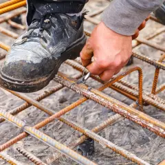 Cęgi do zbrojenia: Jak wybrać i wiązać pręty jak ekspert?