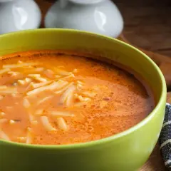 Czym zastąpić śmietanę w zupie? Lżej, wegańsko i bez zwarzenia!