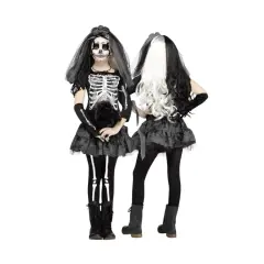 Dwie dziewczynki w strojach szkieletów, jedna z welonem i bukietem, druga z dwukolorową peruką. Idealne na Halloween.