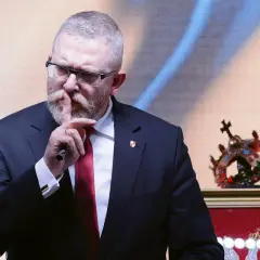 Filmy Grzegorza Brauna: Gdzie kupić legalnie? Formaty i źródła
