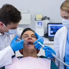 Znieczulenie u dentysty: Bezpieczne? Ekspert rozwiewa obawy