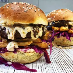 Jak złożyć hamburgera, by uniknąć nieudanych prób i zachwycić smakiem