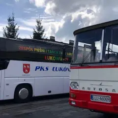 Łuków: Skąd odjeżdżają autobusy? Kompletny przewodnik PKS i busy