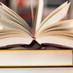 Najlepsi autorzy książek dla młodzieży, którzy zmieniają literaturę