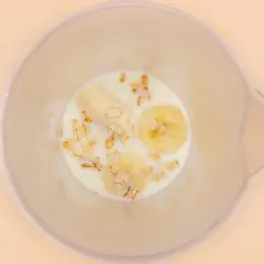Koktajl bananowy z płatkami owsianymi - zdrowy przepis na śniadanie