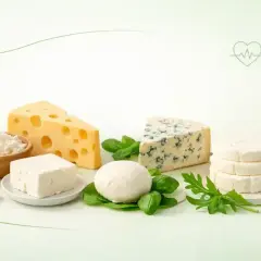 Różnorodne sery: żółty, pleśniowy, feta, mozzarella, kozi serek i twarożek. Zdrowa uczta dla podniebienia.