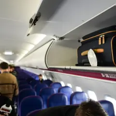 Jak dokupić bagaż rejestrowany w Wizz Air i uniknąć wysokich opłat