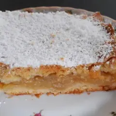 Jak zapobiec ciemnieniu jabłek w szarlotce i zachować ich świeżość