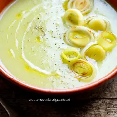 Vellutata Porri e Patate: Ricetta Cremosa e Facile | Guida Completa