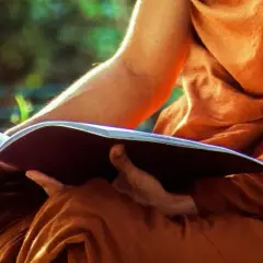 Najlepsze książki o buddyzmie, które zmienią twoje życie duchowe