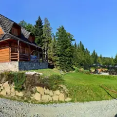 Bacówka u Dudka: Czy to idealny domek w Gorcach z widokiem na Tatry?