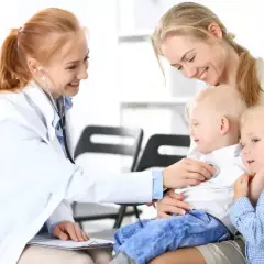 Gdzie z dzieckiem do lekarza w weekend? Szybka pomoc w nagłych wypadkach