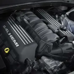 Opinie o Chrysler 300C: Jaki silnik wybrać, by uniknąć kosztów?