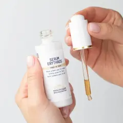 Co daje serum do twarzy? Poznaj jego moc i wybierz idealne dla siebie