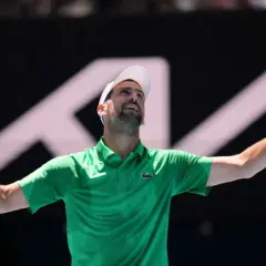 Djokovic Tennis-Shirt 2026: Player Edition vs. Replica Ihr Guide