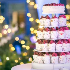 Jak zrobić tort z muffinek - prosty przepis na pyszne ciasto
