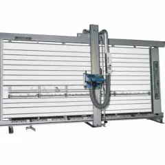 Découpeuse verticale professionnelle. Le prix du Felder KF 500 est compétitif pour cette machine de précision.