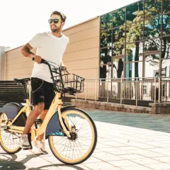 Najlepszy outfit na rower – jak zwiększyć komfort i bezpieczeństwo jazdy