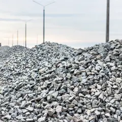 Jaki żwir do betonu? Wybierz dobrze i uniknij kosztownych błędów!